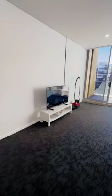 12 Broome St, Sydney - Photo 1