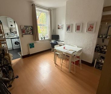 2 Bed Terraced House, Sheffield, S8 - Photo 3