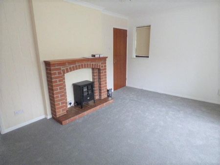 3 bedroom semi-detached house to rent - Photo 3