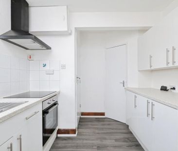3 bedroom detached house to rent - Photo 6