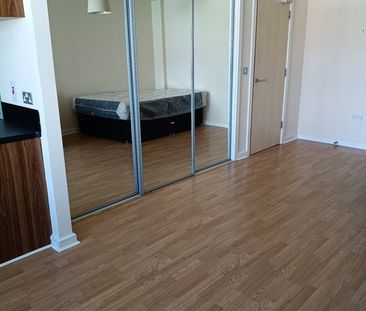 Studio Flat, Ryland St, B16 - Photo 1