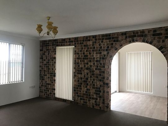 Two Bedroom Unit in Convenient Position - Photo 1