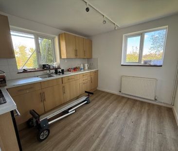 Plumpton Lane, BN7 - Photo 4