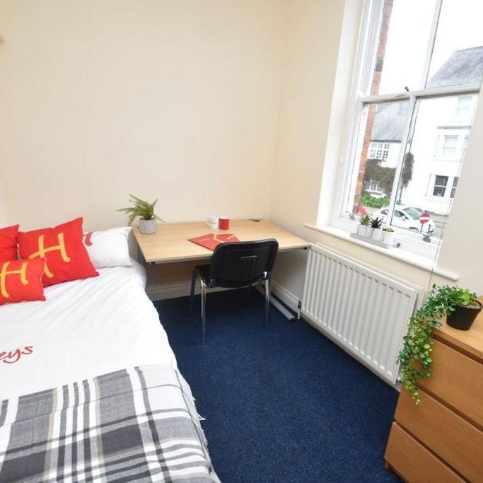 5 bedroom house to rent - Photo 1