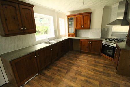 3 Bed Semi-detached house To Rent - Photo 4