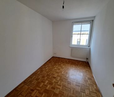 **Ab sofort** Sonnige 3-Zimmer Wohnung in der Volksfeststrasse 34 -... - Photo 1