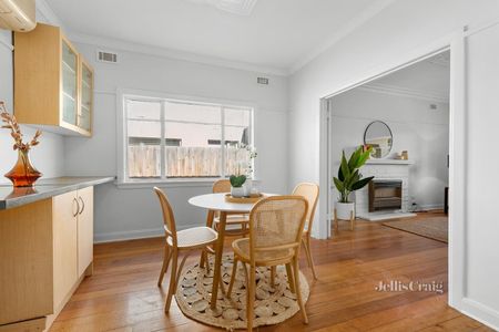 1/4 Valkstone Street, Bentleigh East - Photo 3