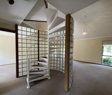 2 Bedroom Unit in a perfect Location - Photo 4