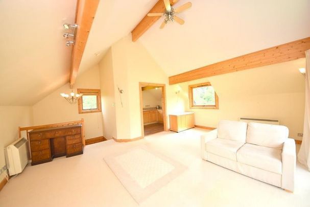 The Lakes, Harleyford, Henley Road,SL7 - Photo 1