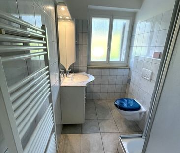 Corgémont, nice 3-room apartment on the ground floor with balcony - Photo 4