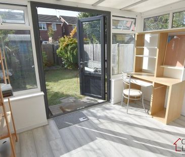 2 bedroom end of terrace house to rent - Photo 3