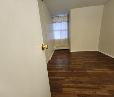 For Lease - 45 Sunrise Avenue Unit# 1012, Toronto, Ontario - Photo 1