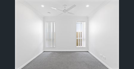 Modern Family Home in Yarrabilba - Photo 4