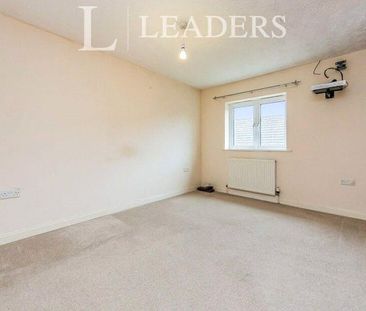 4 bedroom terraced house to rent - Photo 3