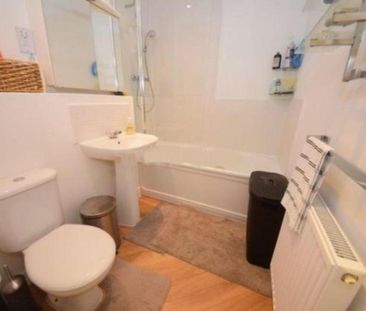 2 Bed Flat, Perth Road, IG2 - Photo 1