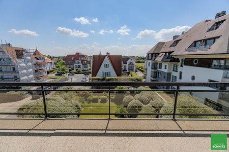 Prachtig, ongemeubeld 3-gevelappartement met 3 slaapkamers, grote zonnige terrassen, GARAGE mogelijkheid en zeezicht te huur in het Zoute - Photo 3