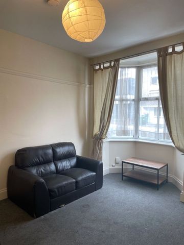 4 bedroom terraced house to rent - Photo 4