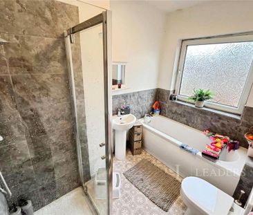 3 bedroom terraced house to rent - Photo 3