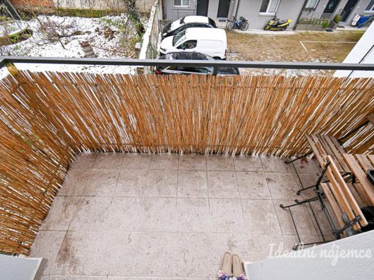 Pronájem bytuRenting an apartment 2+kk, 51 m2 - Fotografie 1