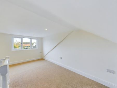 2 bedroom end of terrace house to rent - Photo 5