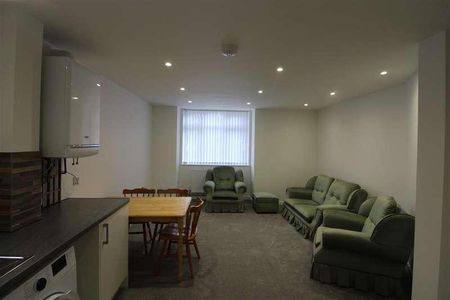 Belmont Road Lower Flat, Southampton, SO17 - Photo 2