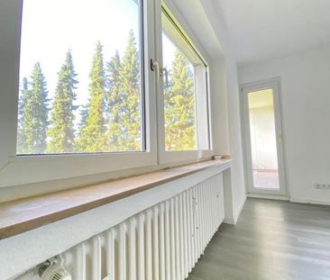 *** Großzügig geschnittene 3-Zimmer-Wohnung mit Balkon - hell und f... - Foto 1