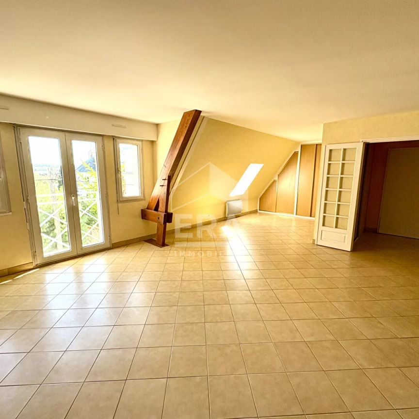 Appart. à louer T5/6 - Blois - Centre-ville, Duplex, Asc, 3 Chbs, Vue Loire, Garage privé - Photo 1