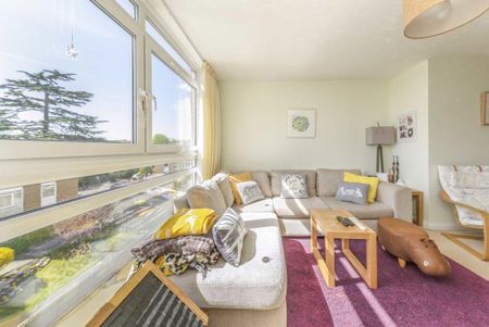 3 bedroom flat to rent - Photo 2