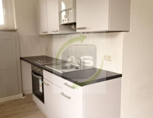 Appartement mit Einbauküche + Wintergarten + Lift - Photo 1