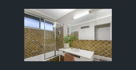 Beautiful Family Home! - Photo 2