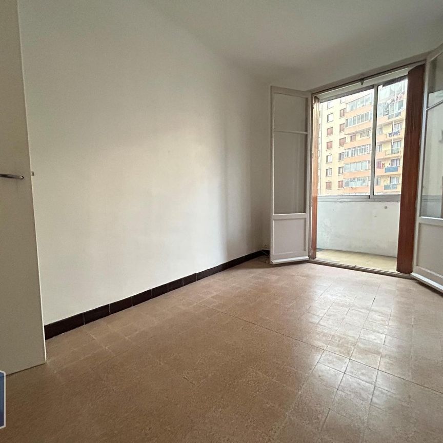 Location Appartement 4 pièces 66m² MARSEILLE 5ème - Photo 1