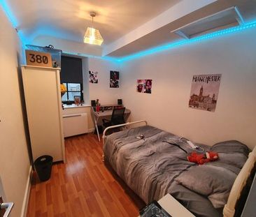 2 bedroom private hall to rent - Photo 1