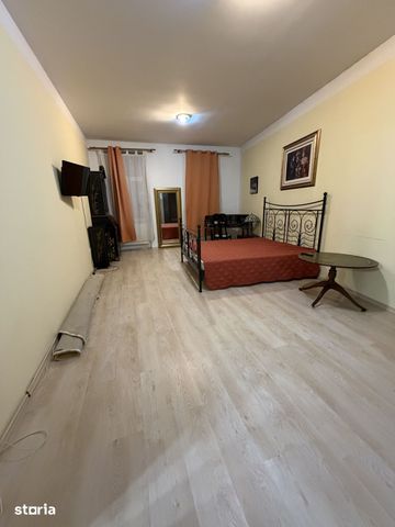 Apartament spatios , zona centrala - Fotografie 5