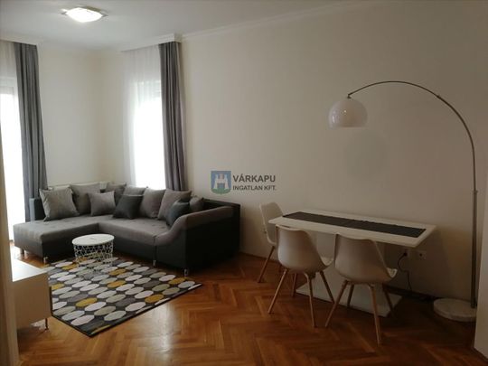 Kiadó újszerű állapotú lakás - Székesfehérvár - Photo 1