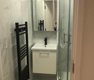 Studio Flat, High Road, N17 - Photo 1