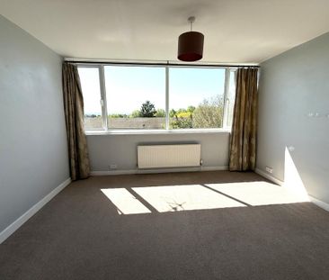 3 bedroom flat to rent - Photo 1