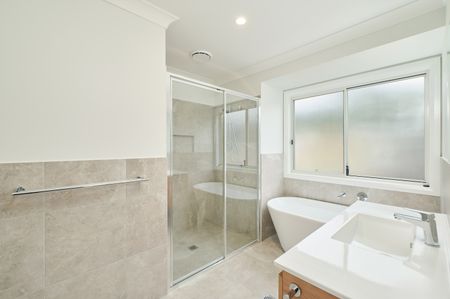 35 Ashlar Parkway, Thrumster NSW 2444 - House For Rent | Domain - Photo 3