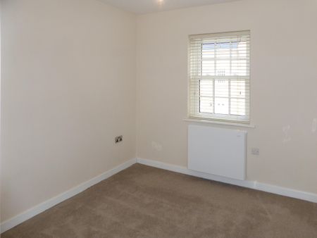 Eydon Drive, Corby - Photo 2