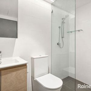 FURNISHED STUDIO APARTMENTS - RENT INCLUDES WATER,GAS,ELECTRICITY AND INTERNET! - Photo 3