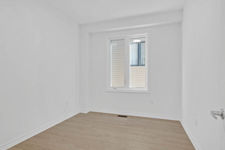 For Lease - 91 Berkely Street, Wasaga Beach, Ontario - Photo 5