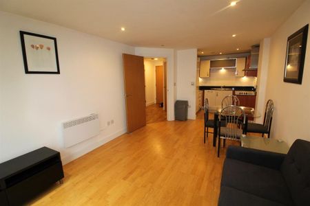 2 bedroom apartment to rent - Photo 2