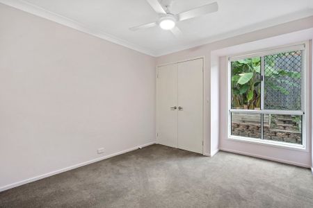 19 Anbury Street, - Photo 3