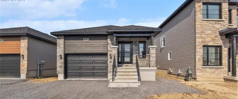 A - 1214 MONTBLANC CRESCENT | A - 1214 MONTBLANC CRESCENT, Russell - Photo 1