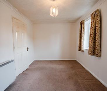 2 bedroom semi-detached house to rent - Photo 4