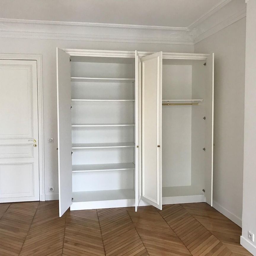 location Appartement T6 DE 207.3m² À PARIS - Photo 1