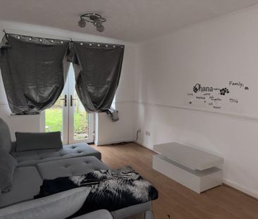 1 bedroom ground floor flat to rent - Photo 1