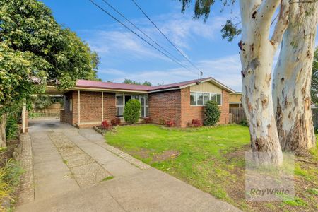 503 Grimshaw Street, Bundoora VIC 3083 - House For Rent | Domain - Photo 5