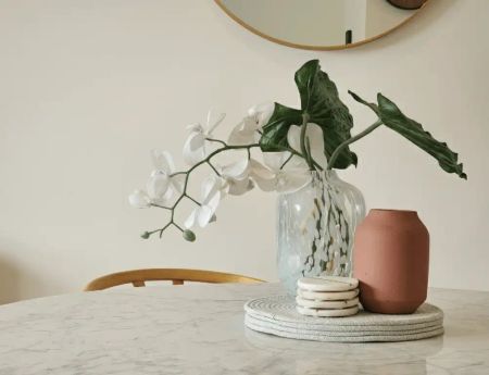 “Ultra Modern, Immaculately Maintained Townhouse” - Photo 2