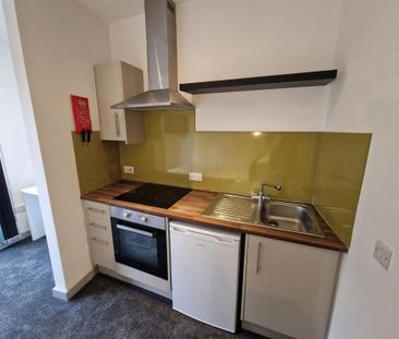 Studio to rent - Photo 4