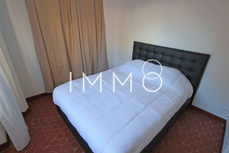 Location Appartement 2 pièces 43m² MARSEILLE 1er - Photo 3